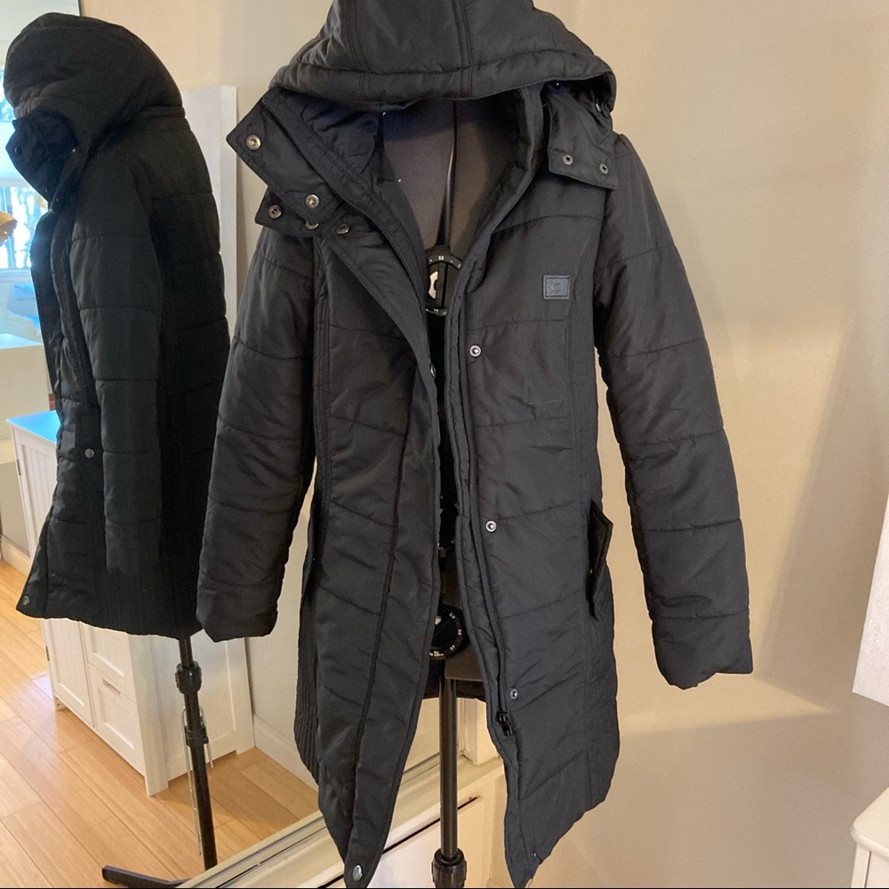 Rip Curl puffer coat. NWOT